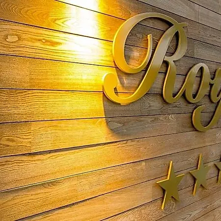 Royal 호텔 4*